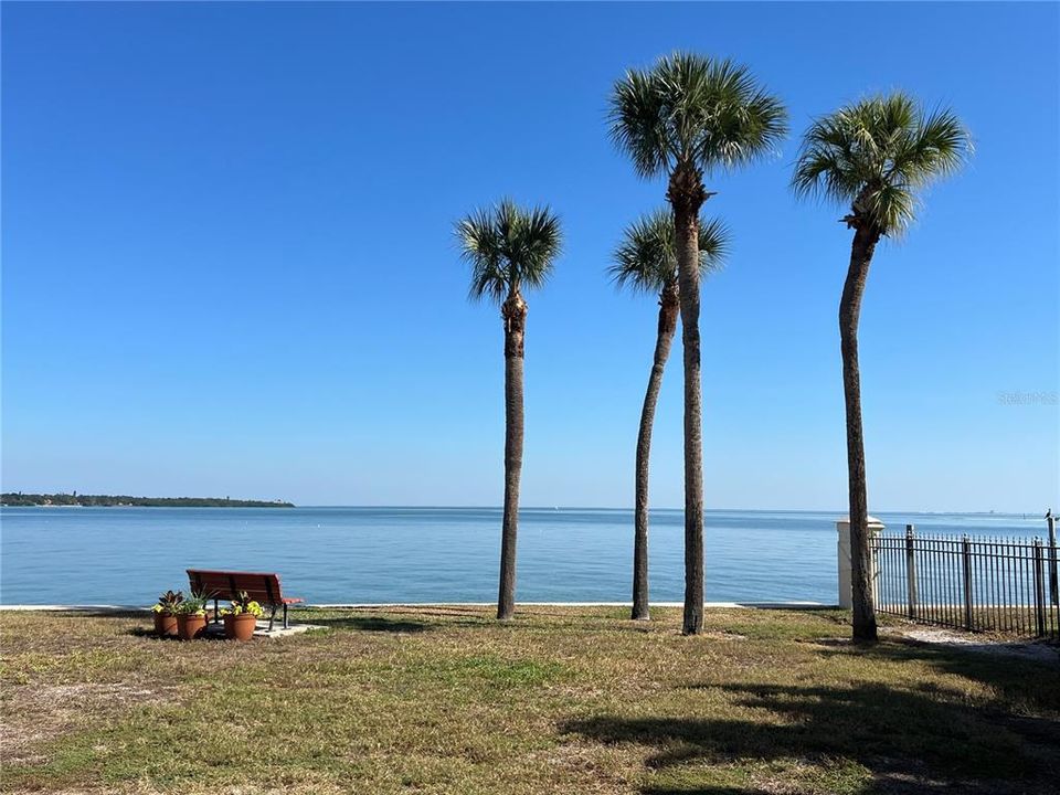 На продажу: $399,000 (2 спален, 2 ванн, 1315 Квадратных фут)