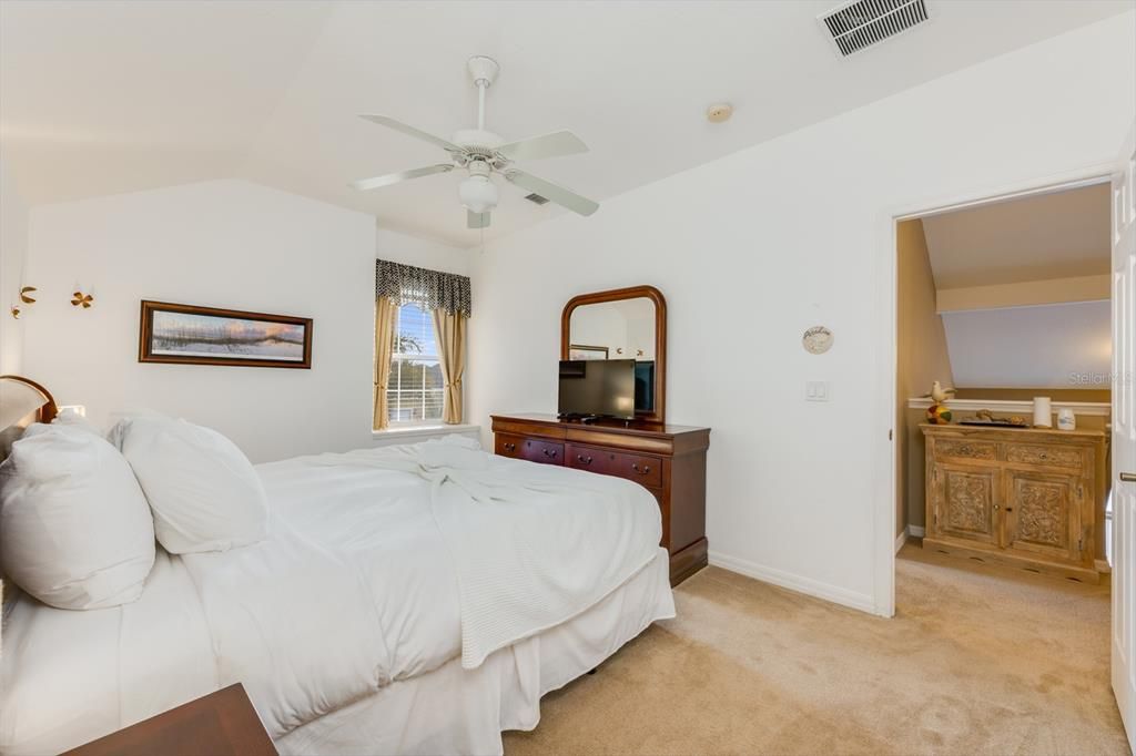 待售: $435,000 (5 贝兹, 3 浴室, 2345 平方英尺)