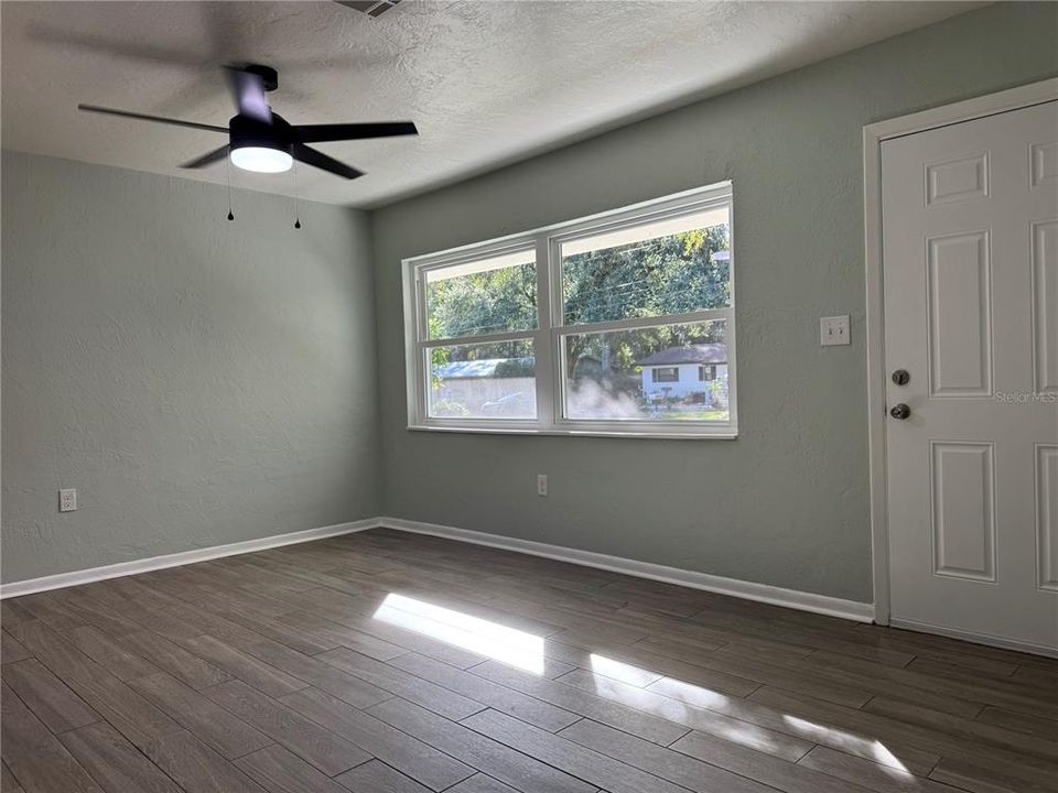 En Venta: $320,000 (8 camas, 0 baños, 1635 Pies cuadrados)