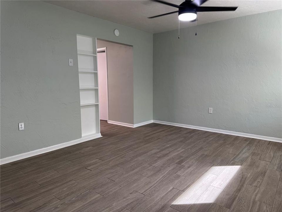 En Venta: $320,000 (8 camas, 0 baños, 1635 Pies cuadrados)