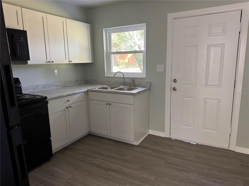 En Venta: $320,000 (8 camas, 0 baños, 1635 Pies cuadrados)