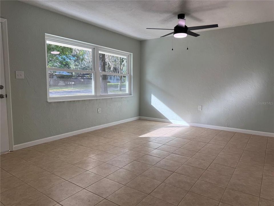 En Venta: $320,000 (8 camas, 0 baños, 1635 Pies cuadrados)