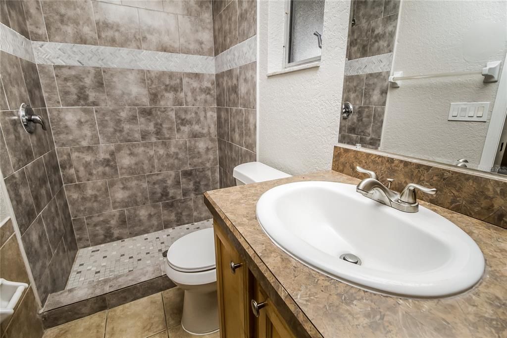 For Rent: $2,185 (3 beds, 2 baths, 1188 Square Feet)