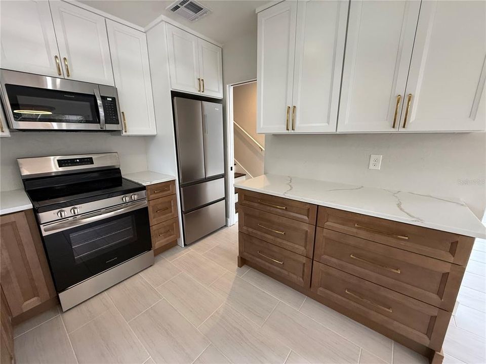 For Rent: $4,000 (3 beds, 2 baths, 1502 Square Feet)