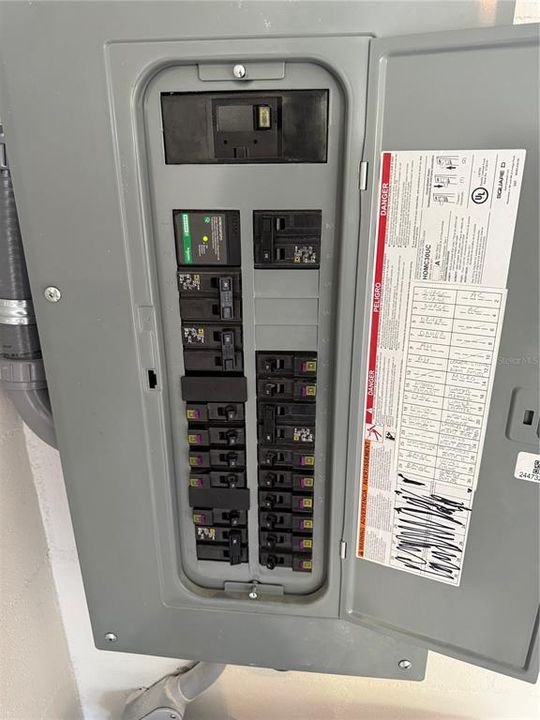 For Rent: $4,000 (3 beds, 2 baths, 1502 Square Feet)