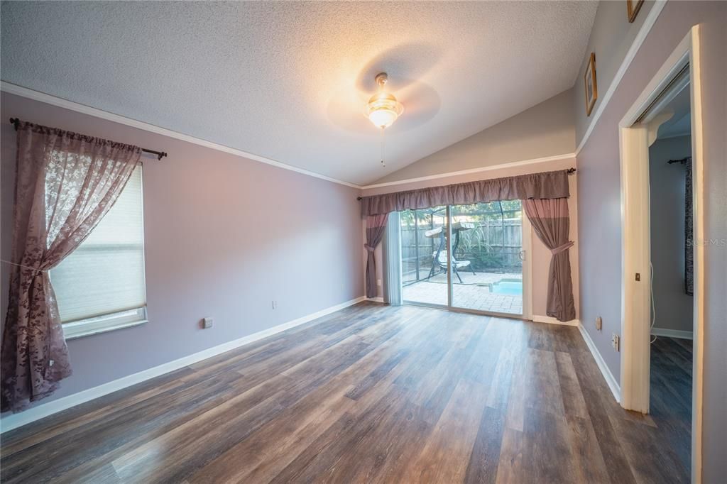 En Venta: $519,990 (3 camas, 2 baños, 1564 Pies cuadrados)