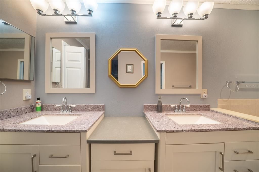 En Venta: $519,990 (3 camas, 2 baños, 1564 Pies cuadrados)