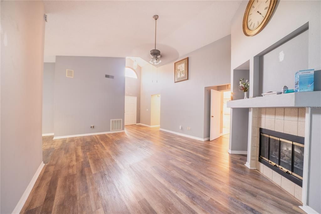 En Venta: $519,990 (3 camas, 2 baños, 1564 Pies cuadrados)