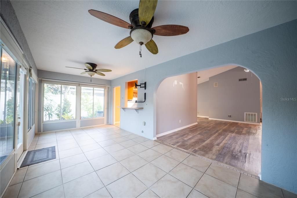 En Venta: $519,990 (3 camas, 2 baños, 1564 Pies cuadrados)