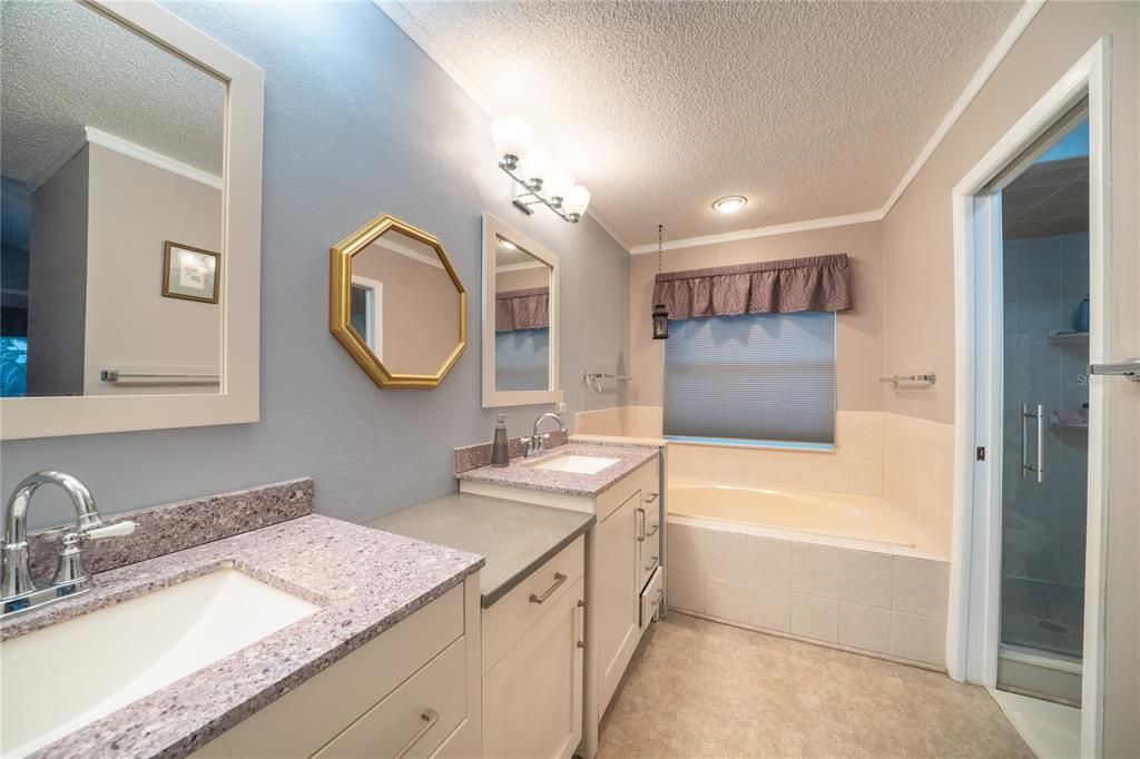 En Venta: $519,990 (3 camas, 2 baños, 1564 Pies cuadrados)