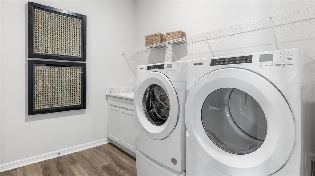 Activo con contrato: $497,000 (4 camas, 3 baños, 2787 Pies cuadrados)