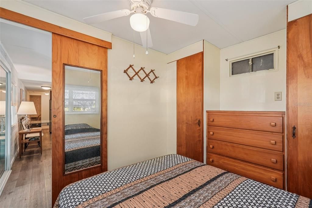 En Venta: $89,900 (3 camas, 2 baños, 890 Pies cuadrados)