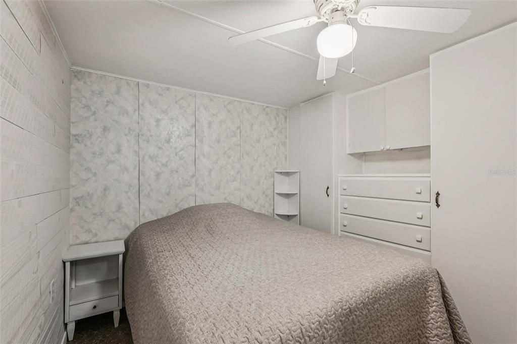 En Venta: $89,900 (3 camas, 2 baños, 890 Pies cuadrados)