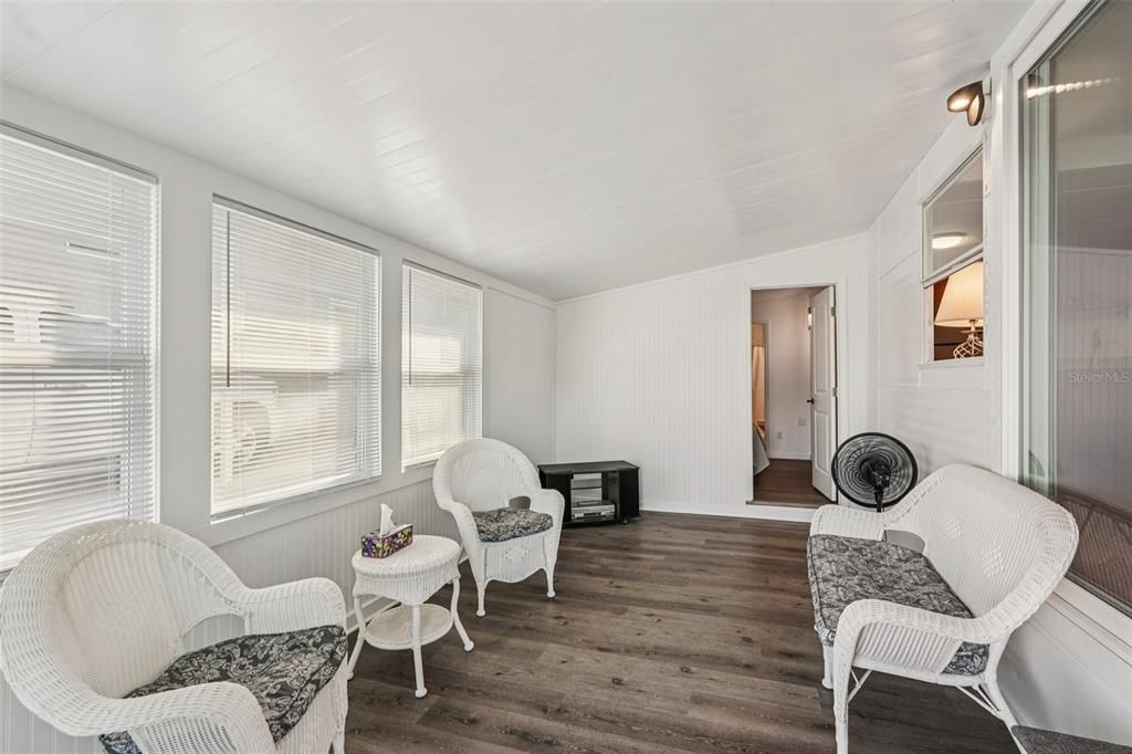 En Venta: $89,900 (3 camas, 2 baños, 890 Pies cuadrados)