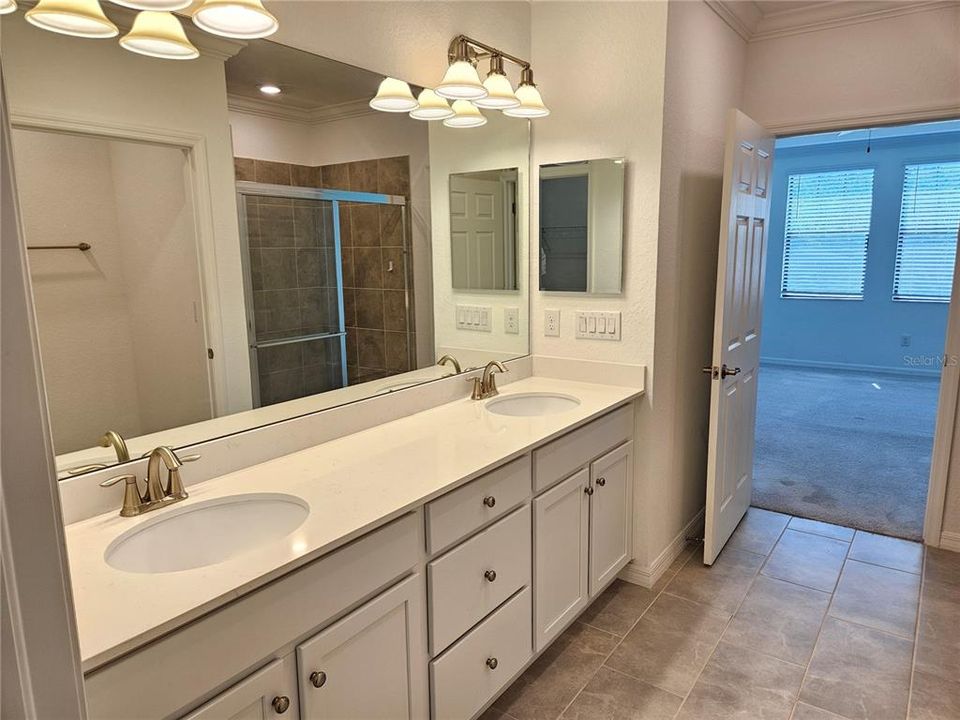 For Rent: $2,100 (2 beds, 2 baths, 1595 Square Feet)