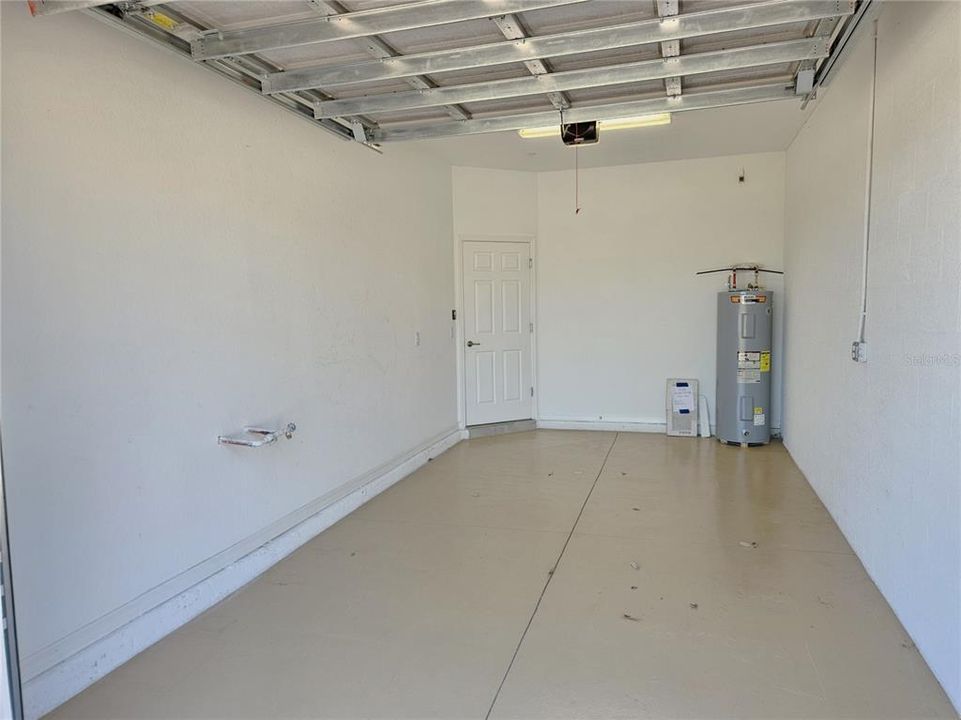 For Rent: $2,100 (2 beds, 2 baths, 1595 Square Feet)