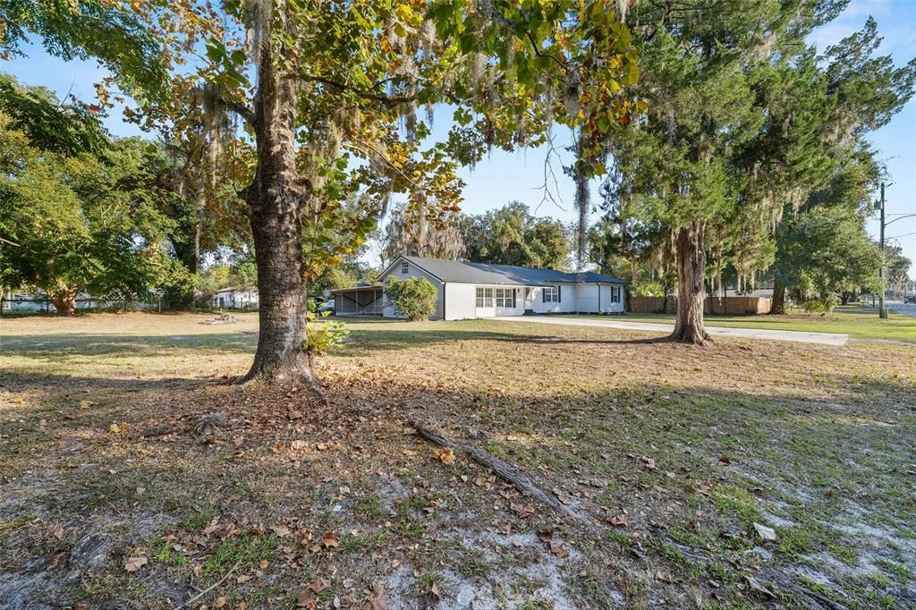 En Venta: $299,900 (3 camas, 2 baños, 1629 Pies cuadrados)