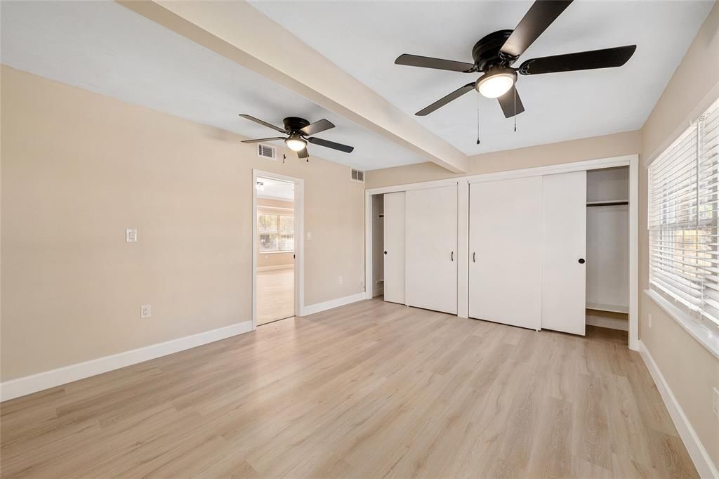 En Venta: $299,900 (3 camas, 2 baños, 1629 Pies cuadrados)