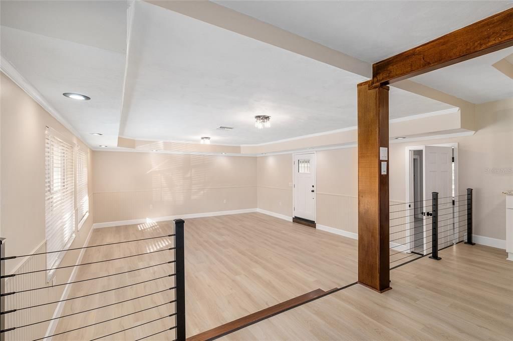 En Venta: $299,900 (3 camas, 2 baños, 1629 Pies cuadrados)