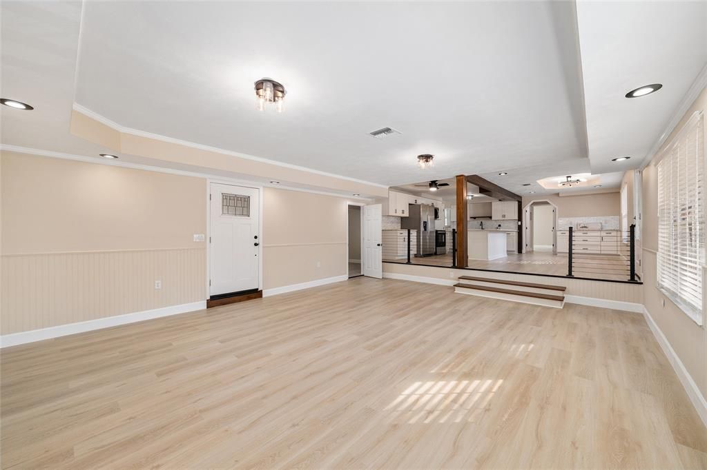 En Venta: $299,900 (3 camas, 2 baños, 1629 Pies cuadrados)