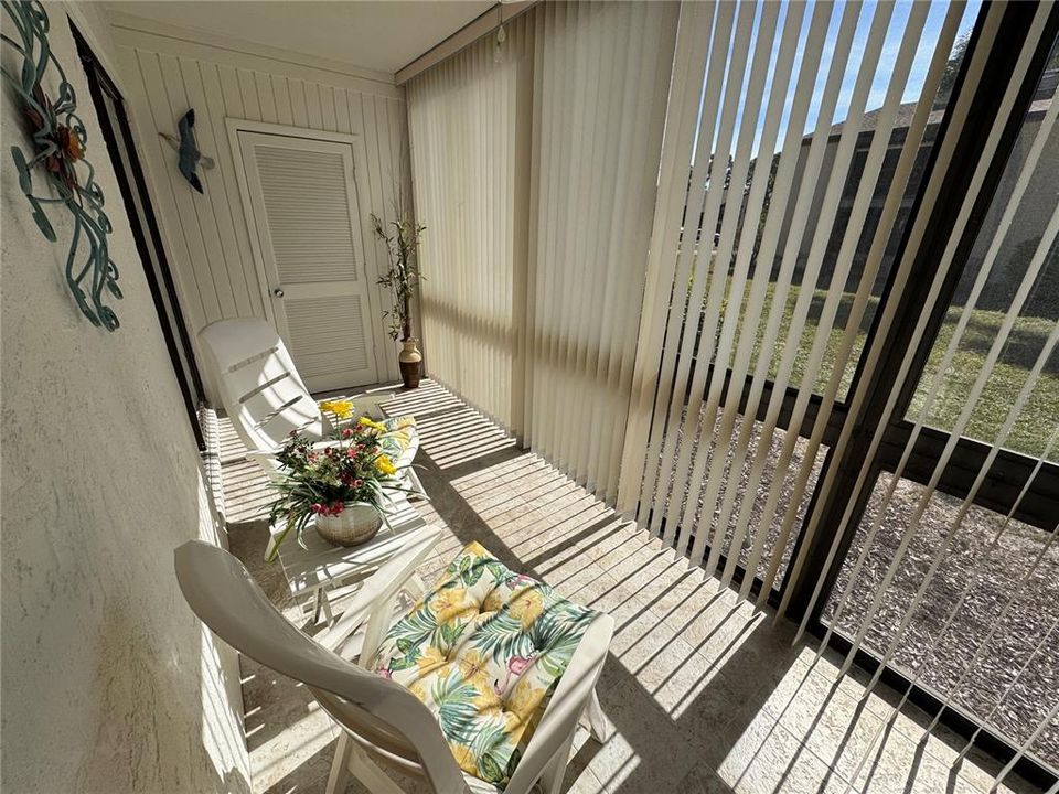 For Rent: $3,000 (2 beds, 2 baths, 1013 Square Feet)