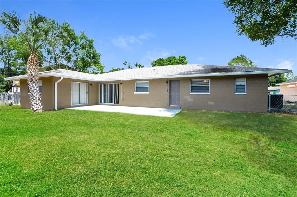 В аренду: $2,270 (4 спален, 2 ванн, 1657 Квадратных фут)