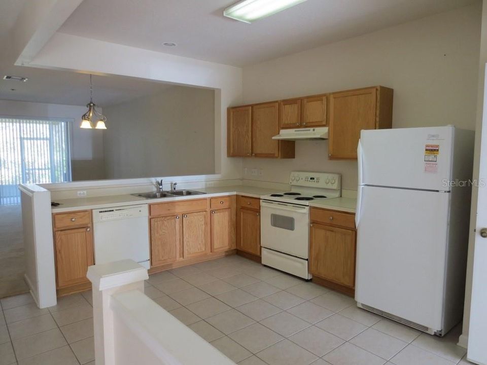 For Rent: $1,850 (3 beds, 2 baths, 1718 Square Feet)
