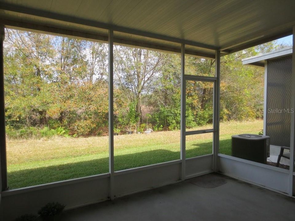 For Rent: $1,850 (3 beds, 2 baths, 1718 Square Feet)