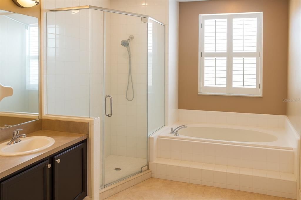 En Venta: $349,000 (3 camas, 2 baños, 1850 Pies cuadrados)