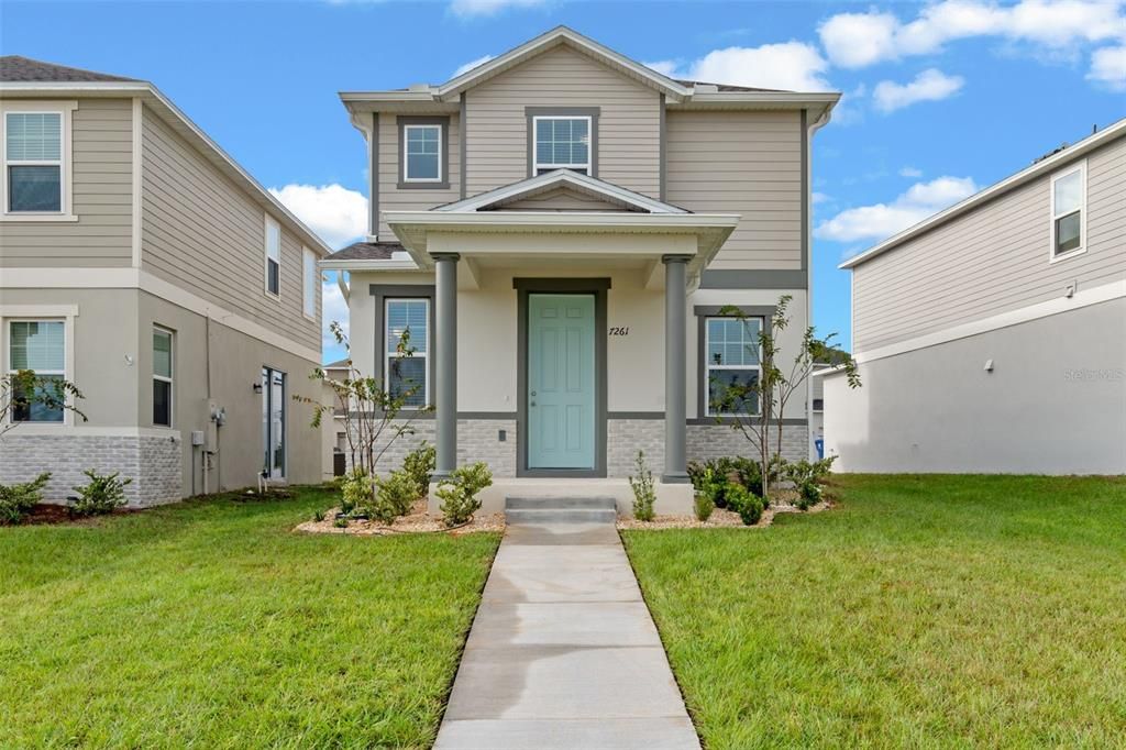 For Rent: $2,300 (3 beds, 2 baths, 1573 Square Feet)