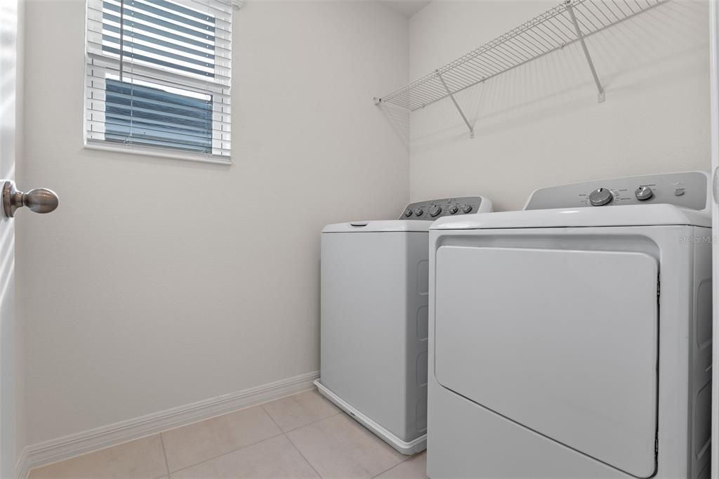 For Rent: $2,300 (3 beds, 2 baths, 1573 Square Feet)