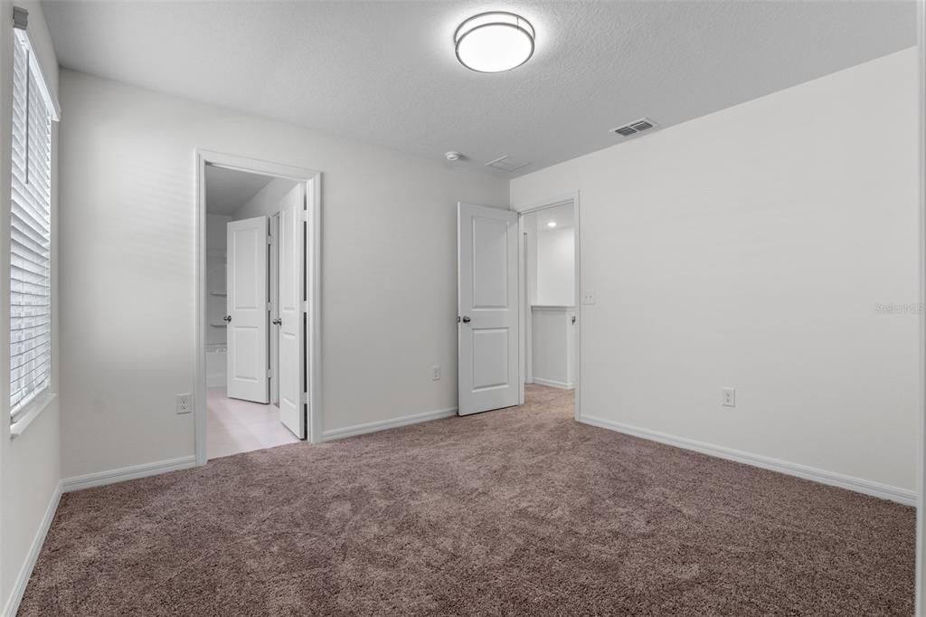 For Rent: $2,300 (3 beds, 2 baths, 1573 Square Feet)