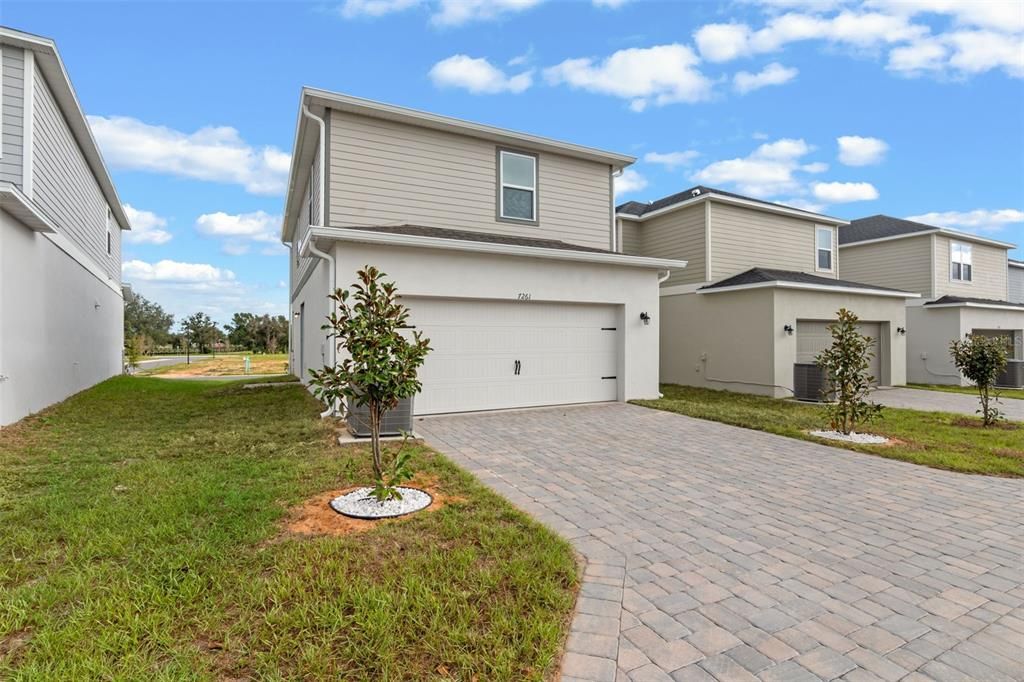 For Rent: $2,300 (3 beds, 2 baths, 1573 Square Feet)