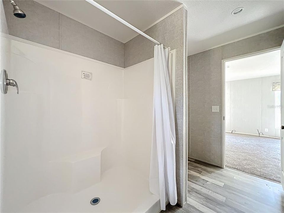 На продажу: $229,000 (3 спален, 2 ванн, 1352 Квадратных фут)