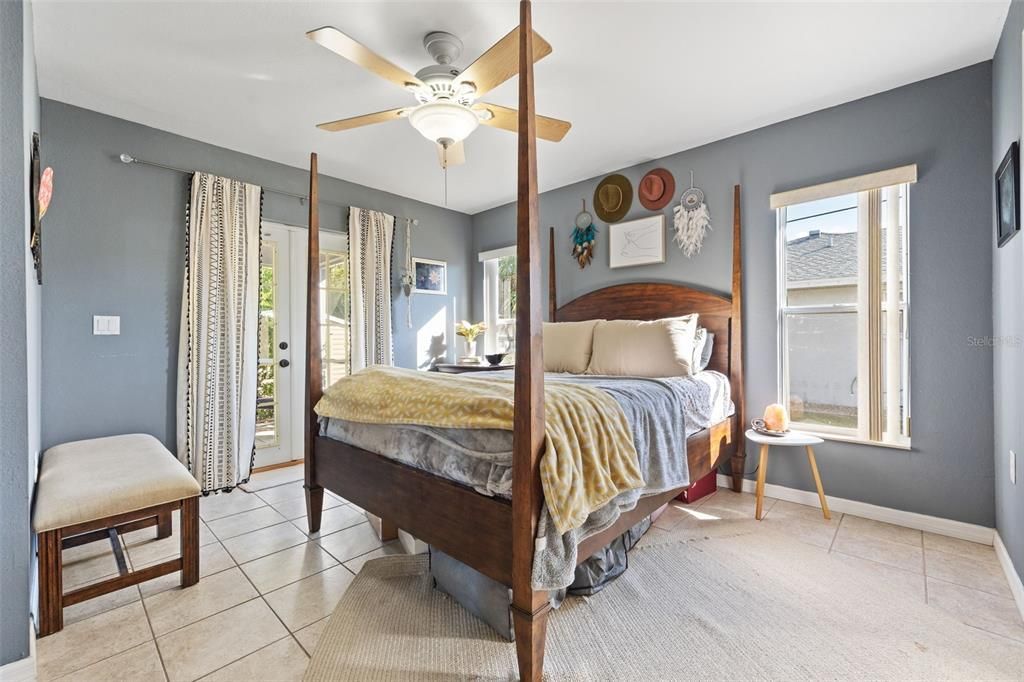 Activo con contrato: $250,000 (3 camas, 2 baños, 1134 Pies cuadrados)