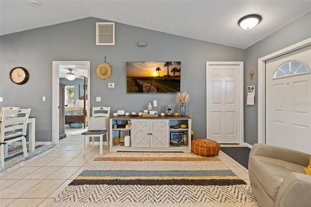 Activo con contrato: $250,000 (3 camas, 2 baños, 1134 Pies cuadrados)