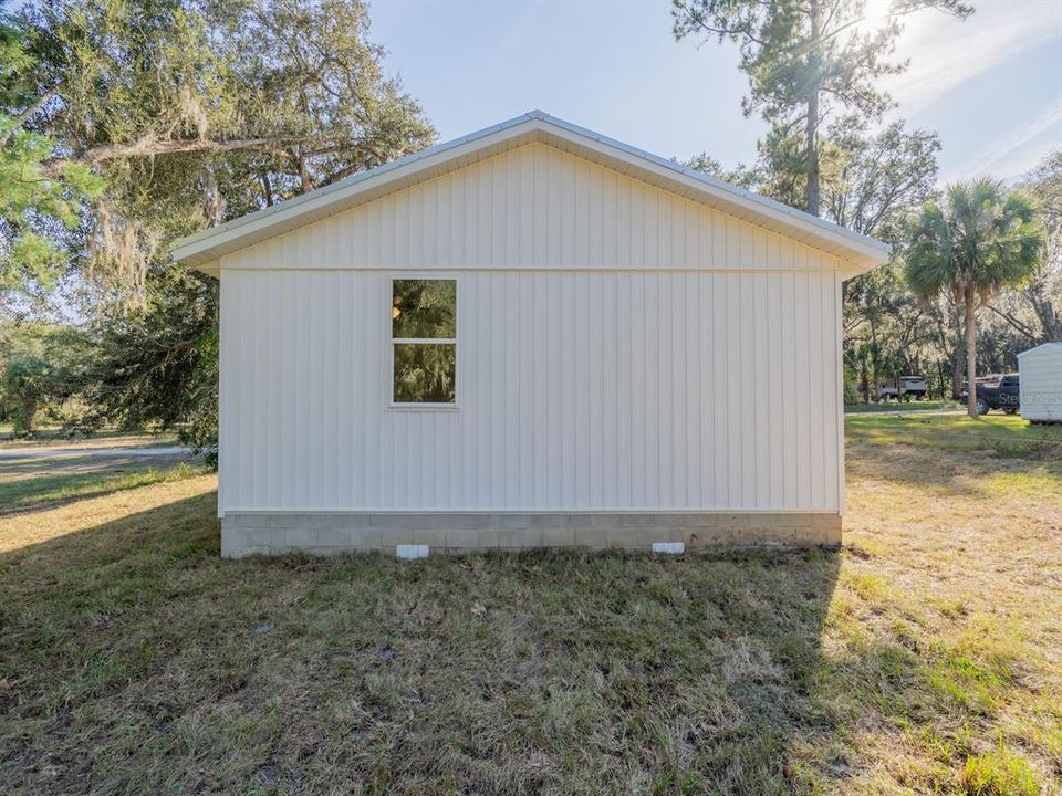 For Sale: $209,500 (3 beds, 2 baths, 936 Square Feet)