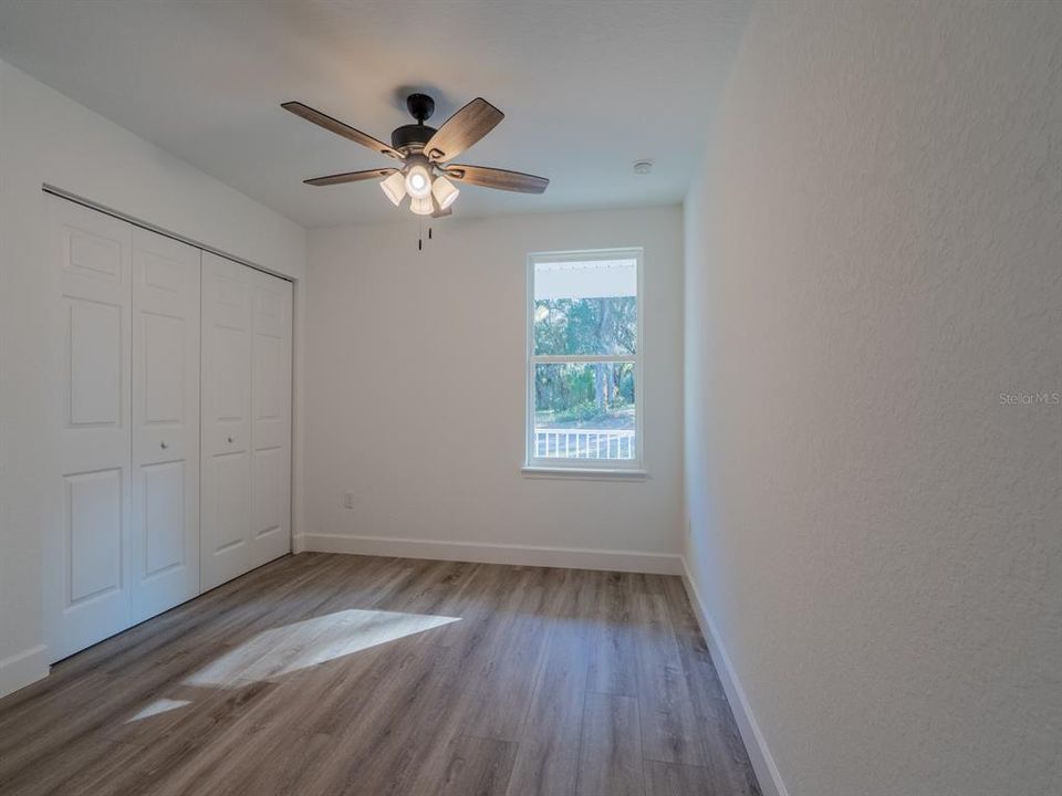 For Sale: $209,500 (3 beds, 2 baths, 936 Square Feet)