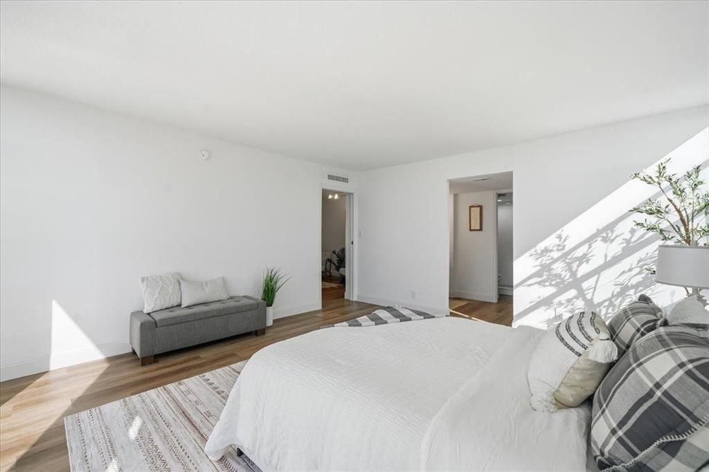 На продажу: $465,000 (2 спален, 2 ванн, 1300 Квадратных фут)