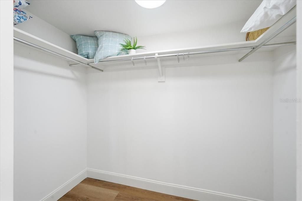 На продажу: $465,000 (2 спален, 2 ванн, 1300 Квадратных фут)