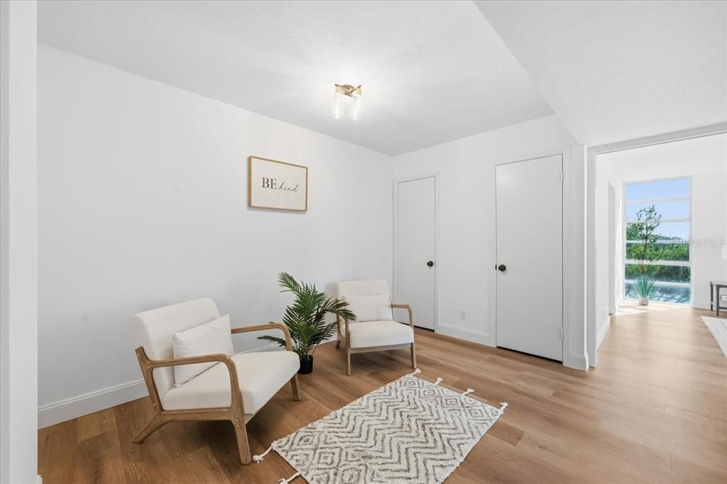 На продажу: $465,000 (2 спален, 2 ванн, 1300 Квадратных фут)