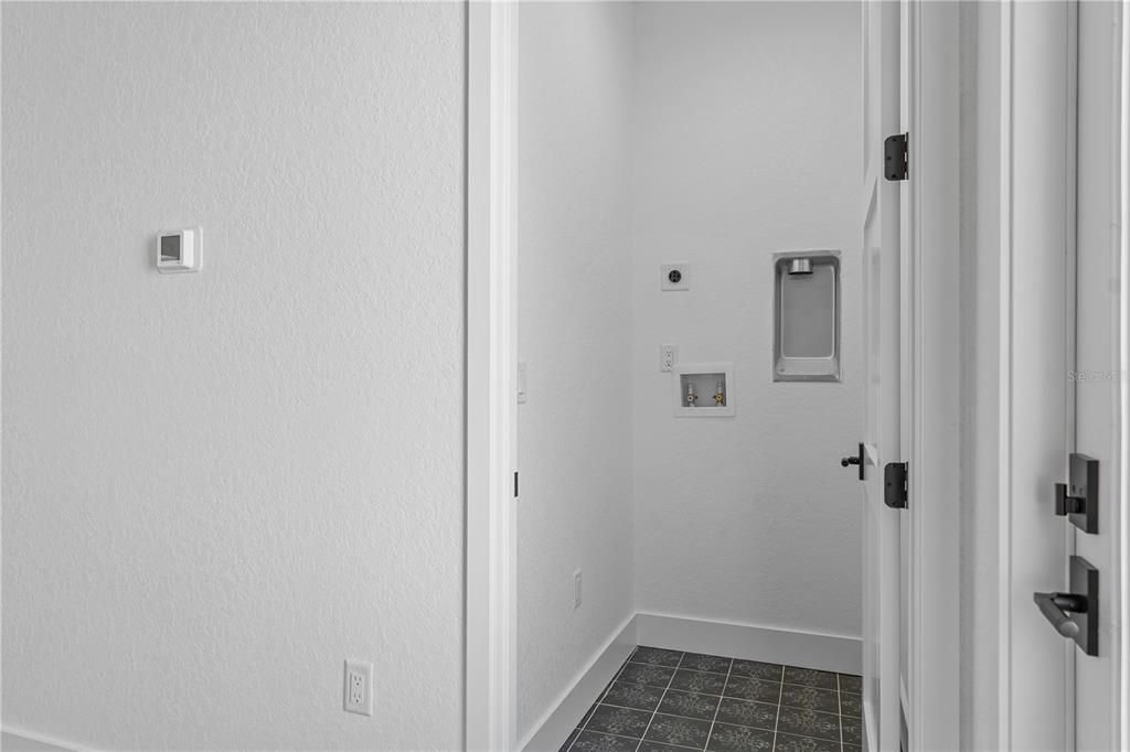 На продажу: $625,000 (5 спален, 3 ванн, 2900 Квадратных фут)