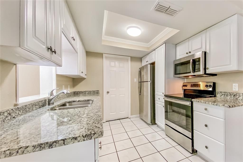 В аренду: $1,730 (4 спален, 2 ванн, 1776 Квадратных фут)