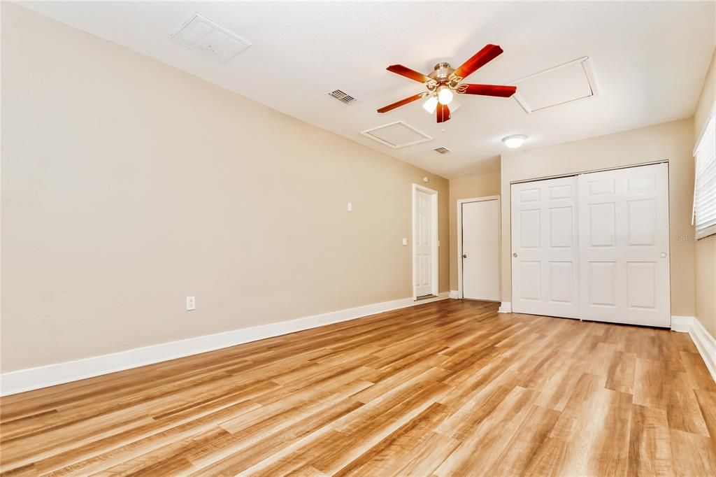 В аренду: $1,730 (4 спален, 2 ванн, 1776 Квадратных фут)