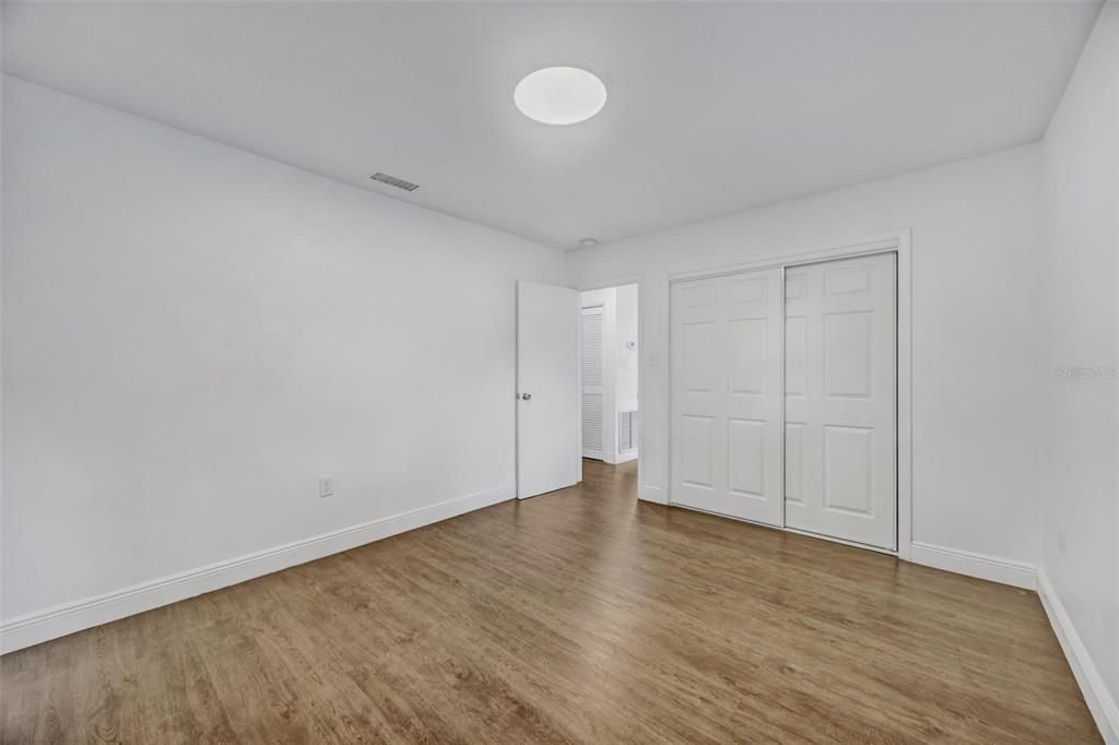 For Sale: $335,000 (3 beds, 2 baths, 1008 Square Feet)