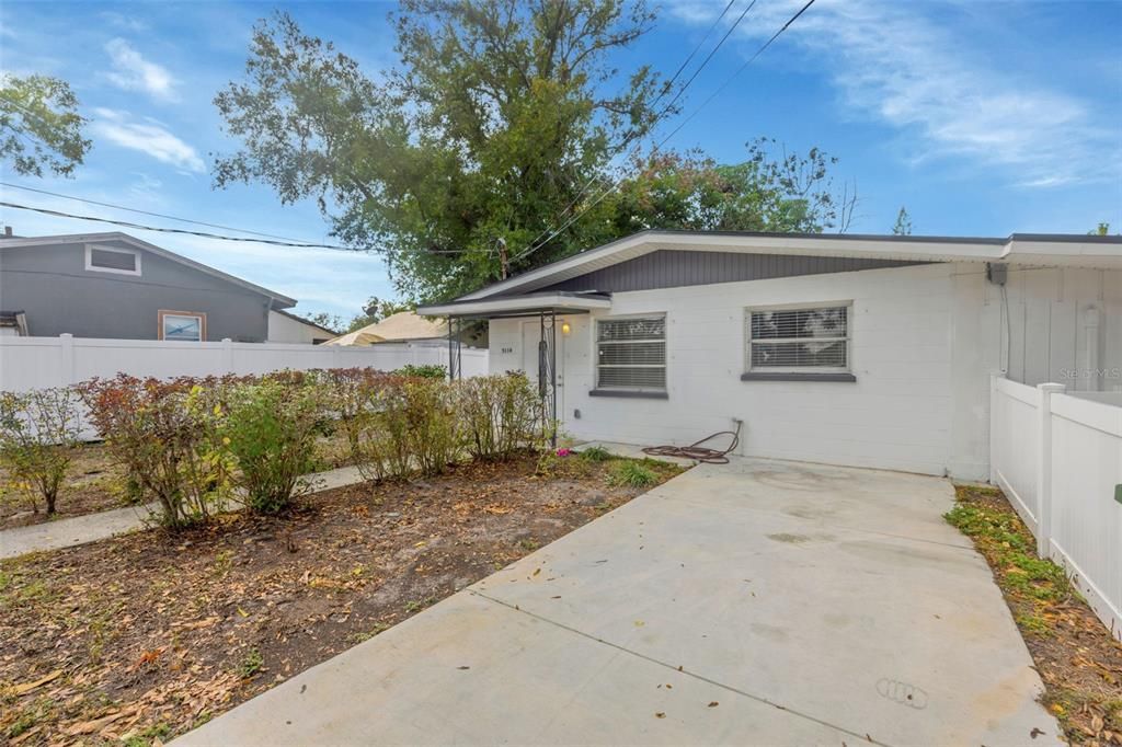 For Sale: $335,000 (3 beds, 2 baths, 1008 Square Feet)