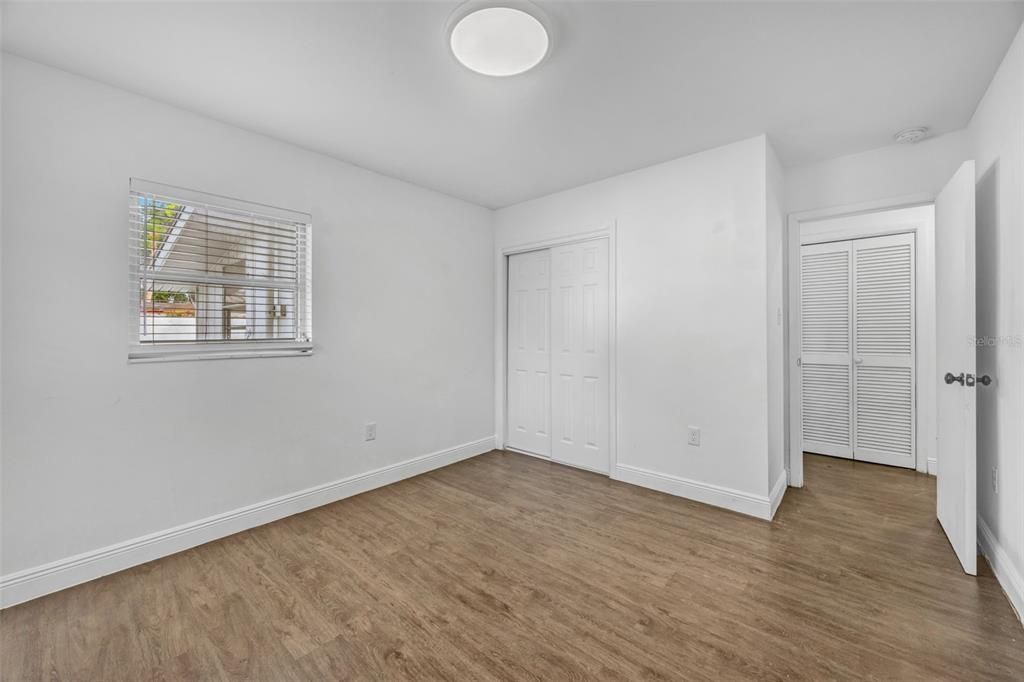 For Sale: $335,000 (3 beds, 2 baths, 1008 Square Feet)