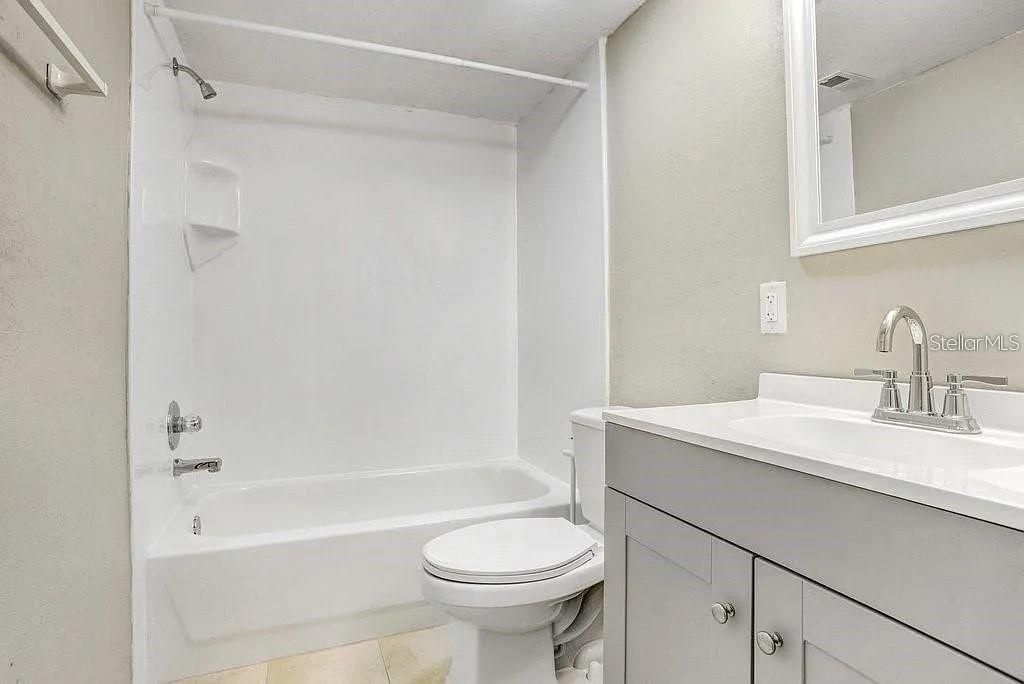 В аренду: $1,500 (2 спален, 2 ванн, 975 Квадратных фут)