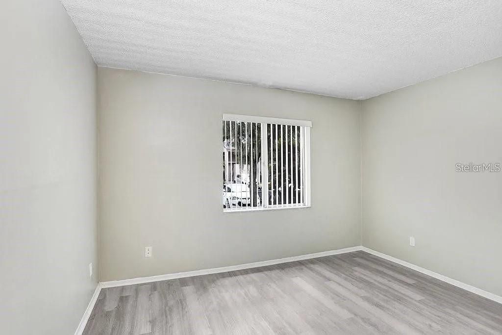 В аренду: $1,500 (2 спален, 2 ванн, 975 Квадратных фут)