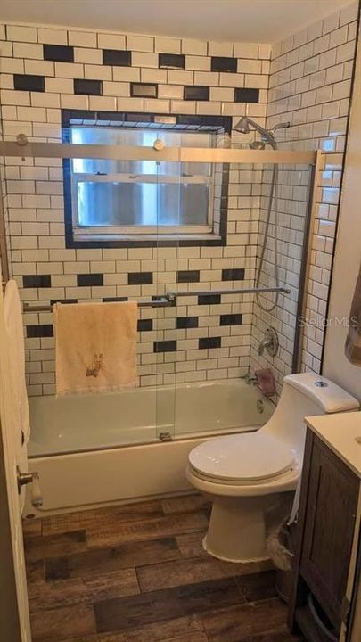For Rent: $2,750 (3 beds, 2 baths, 1404 Square Feet)